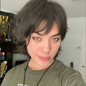 Meet your Posher, Lauren